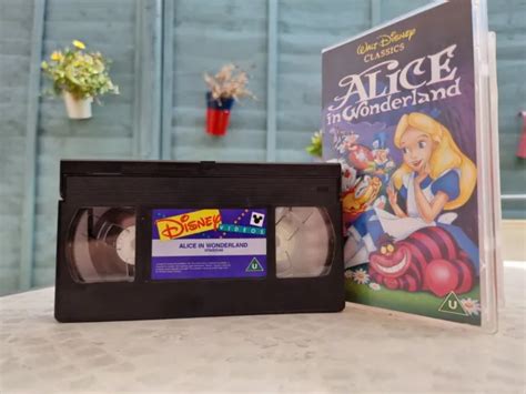 WALT DISNEY CLASSICS ALICE IN WONDERLAND VHS Video Vintage Retro