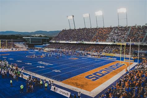 Boise State Ready To Raise Blue Chaos Flag Show Off Amazing Changes