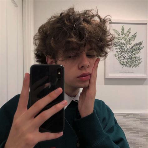 Instagram Ryanpinkv2 Trans Boy Haircut Messy Hair Boy Messy