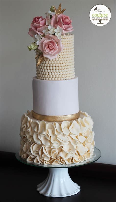 ivory wedding cake with pearls and soft pink roses bolos de casamento bolo casamento