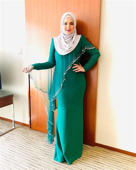 Fesyen Baju Kurung Siti Nurhaliza