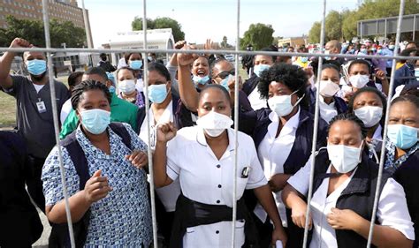 ‘in A Queue To Die South Africas Nurses Work In Fear And Exhaustion Workers Revolutionary