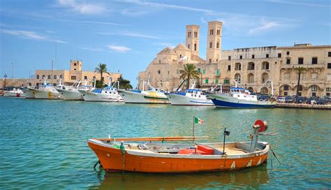 What To See And Do In Bari 5 Tips Puglia Cycle Tours