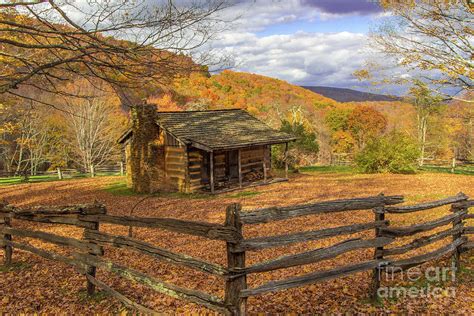 Log Cabin With Fall Foliage Photograph By Jo Ann Gregg Pixels