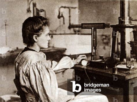 Image Of Marie Curie In Her Laboratory