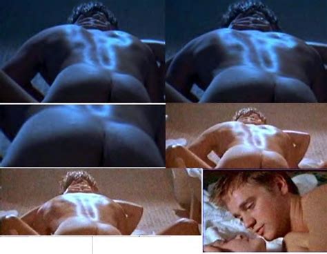 Devon Sawa Naked Butt