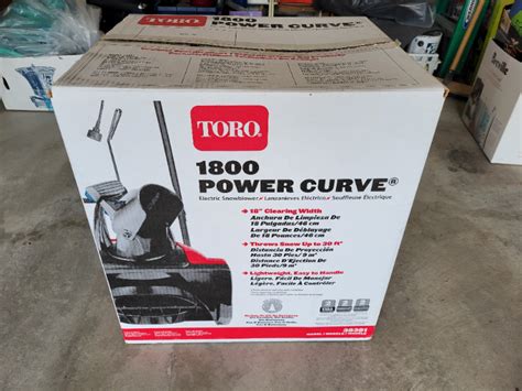 Toro 1800 Power Curve 18 Inch 15 Amp Electric Snow Blower 38381
