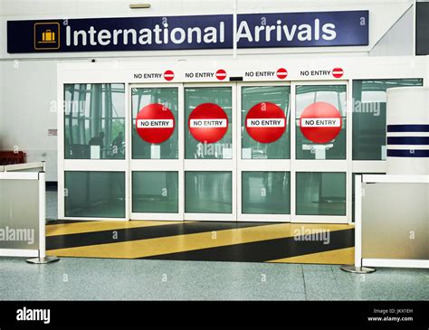 International Arrivals Gate Hi Res Stock Photography And Images Alamy