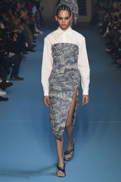 Off White Fall 2018 Ready To Wear Fashion Show Off White Fashion
