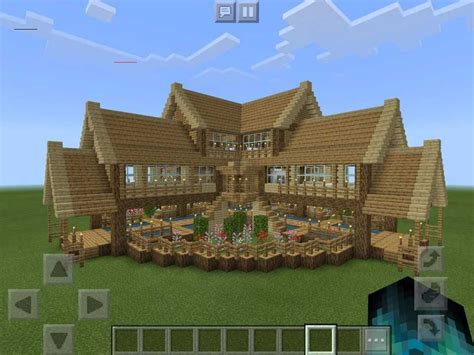 These minecraft house ideas will save you the effort of crafting a design from scratch, so you can spend more time enjoying your new pad and less time bogged down getting things built. #minecraftbuildingideas in 2020 | Minecraft mansion, Cute ...