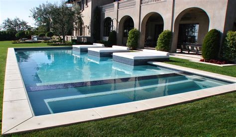 Heather And Terry Dubrow Swimming Pool Love The Beds Heather Dubrow