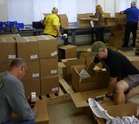 UPS Volunteers Make Their Mark at Our Omaha National Distribution
