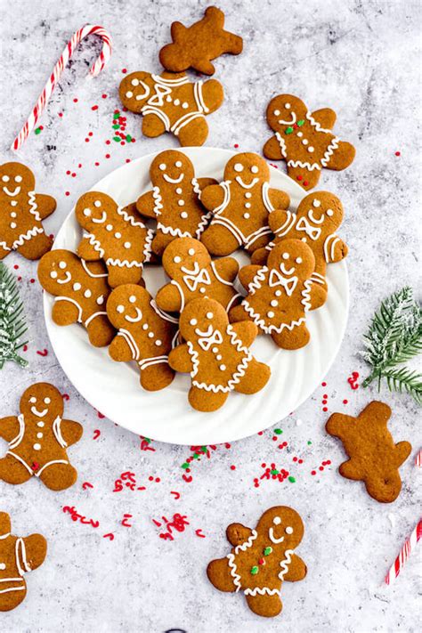 Gingerbread is a classic christmas food, so why not test out these iced gingerbread cookies from archway today on the christmas countdown?share this video. Archway Iced Gingerbread Man Cookies / Cheap Archway ...
