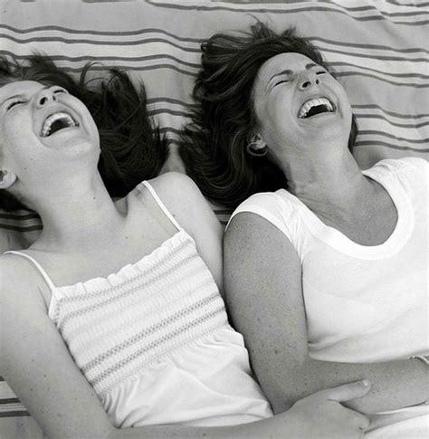20 Mother And Daughter Pictures That Prove Like Mother Like Daughter