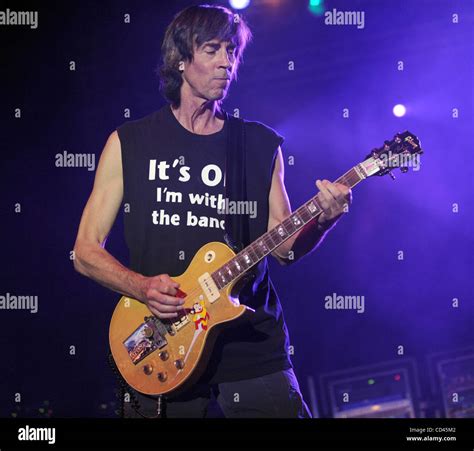 Tom Scholz Hi Res Stock Photography And Images Alamy