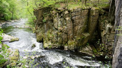 En treseburg lies at the confluence of the luppbode stream with the river bode in the bode gorge, southwest of thale, at an. Wanderung: Durch das Bodetal von Treseburg nach Thale im ...