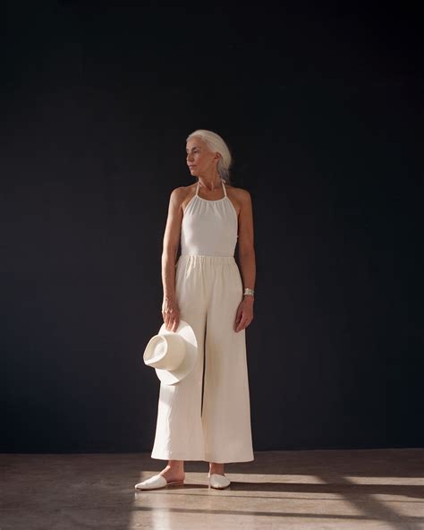 Fashion Shopping And Style This Stunning 60 Year Old Woman Is The Star