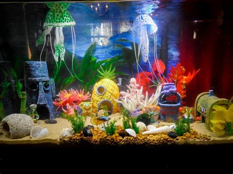 Get inspired and add some new decorations to your fish tank. Cute idea for a Bikini Bottom / Spongebob themed aquarium ...
