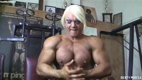 Powerful Naked Bodybuilder Shows Her Big Clit In The Gym Xmxx