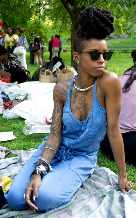 Haircut sides and back shaved. Women's Hairstyles with Shaved sides 2018 | Images