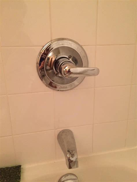 My kitchen sink has a single lever (cartridge type?) faucet by moen,with a. Can't remove Shower Faucet Handle : Plumbing