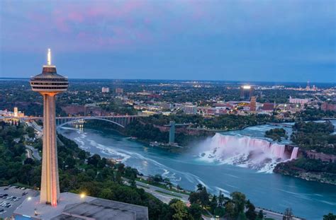 Niagara Falls Walking Tour And Skylon Tower Vox City