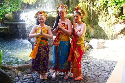 Dress Up In Traditional Balinese Costume With Your Friends Partner Or