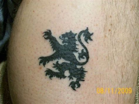 British Lion Tattoo Lion Tattoo Tattoos Maple Leaf Tattoo