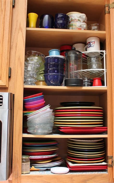 Try emptying the trash more often to see if this curbs your problem. Three Tips For An Organized Kitchen - Meal Planning Magic