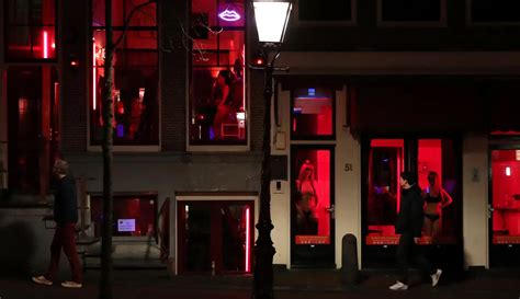 Foto Jalan Jalan Di Kawasan Prostitusi Red Light District Amsterdam Foto