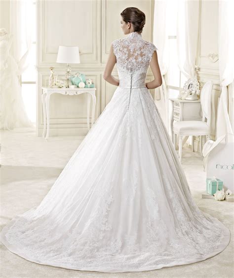 Nicole's biological father, peter michael escovedo, was a band member of lionel richie's band, and. #Nicole #2015Collection #wedding dress #nicolespose http ...