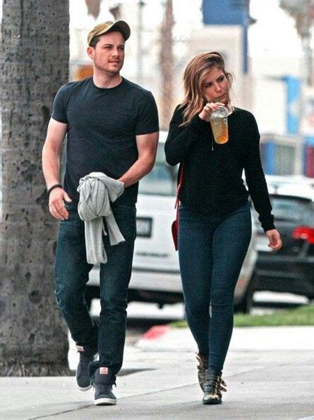 Sophia and grant have been dating for over a year and we first spotted them together back in may. Jesse Lee Soffer Splits after one years of Dating With ...
