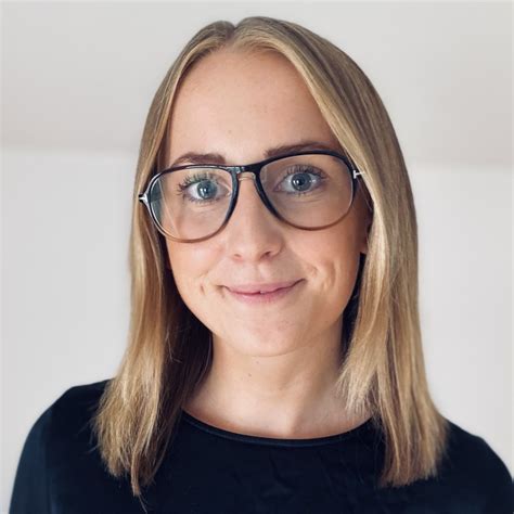 Julia Andersson Senior Audit Associate Kpmg Sweden Linkedin