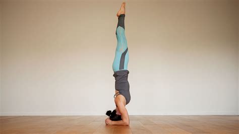 Headstand Vs Handstand Unraveling The Upside Down Debate Learn All