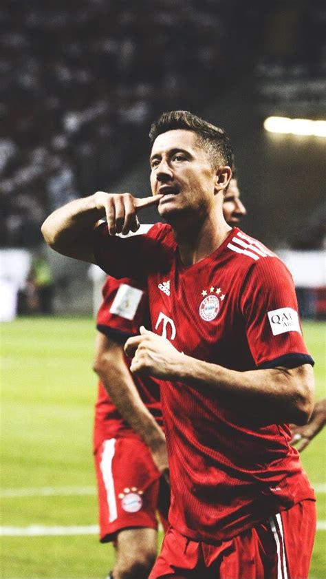 The german champions dominated the first half and deservedly took the lead when lewandowski slotted in. Épinglé par Asmaa-asami sur bayern munchen (avec images)
