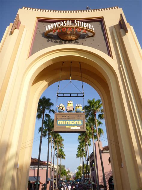 Official universal studios website, with details on new and upcoming movies, theme parks, and production services. Minions (film) - Wikiwand