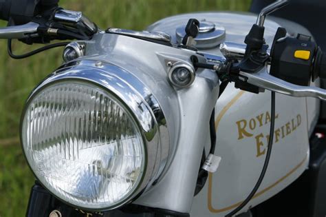 Now bullet 350 is with all new unit construction engine.this classic machine has kept place with advances in engineering and ergonomics without diluting its impeccable pedigree. Cafe Racer Special: Royal Enfield Café Racer