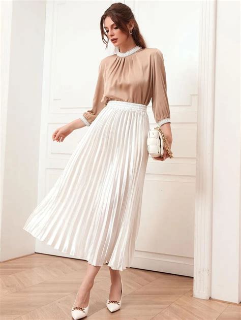 Heres What To Wear With A Pleated Skirt Spring Fashion Tips Kembeo