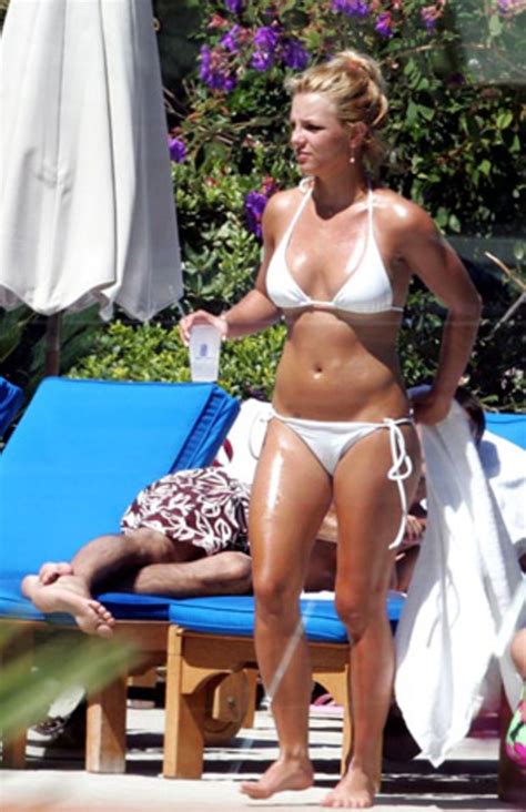 July 15 2004 Britneys Bikini Body Through The Years Us Weekly