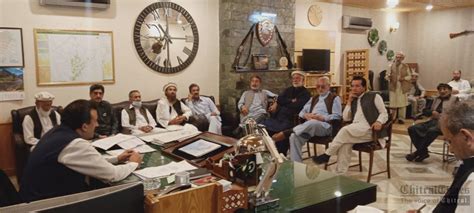 Chitral Times ایون و کالاش ویلیز کے ناظمین اور عمائدین پر مشتمل وفدکا کالاش ویلی روڈ حوالے
