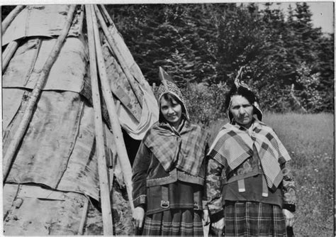 Mikmaq Women 1930 Native American Tribes Native American Pictures