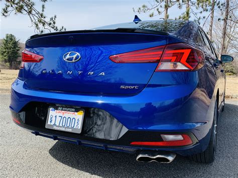 The updated and upgraded 2019 hyundai elantra is like that—unless you buy the turbocharged sport trim. Hyundai Elantra 2019 Sport - Albumccars - Cars Images ...