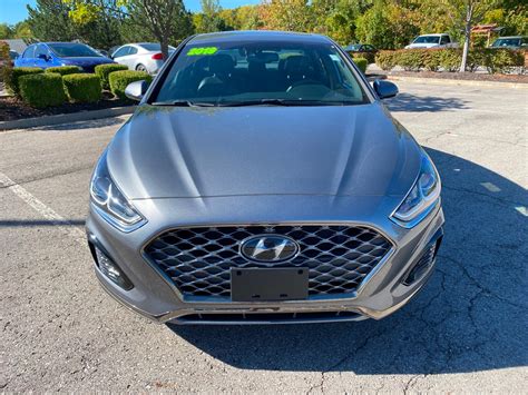 Detailed features and specs for the 2019 hyundai sonata including fuel economy, transmission, warranty, engine type, cylinders, drivetrain and more. Pre-Owned 2019 Hyundai Sonata Sport 2.4L FWD 4dr Car