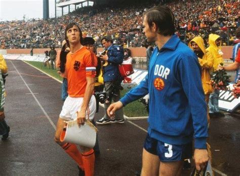 Las Dos Rayas De La Camiseta De Johan Cruyff En El Mundial De 1974