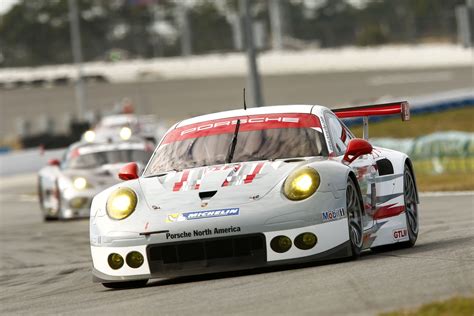 Porsche 911 Rsr Tackles New Season From First Grid Row Bhp Cars