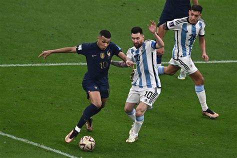 Les Notes De La Finale Du Mondial Argentine France Mbappé Et Messi