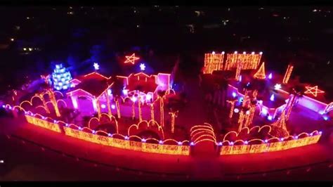 Fred Loya Christmas Light Show 2015 - YouTube