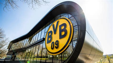 Innovation, interdisziplinarität und internationalität prägen ihr profil. Borussia Dortmund: BVB-Fans bringen Online-Shop zum Erliegen
