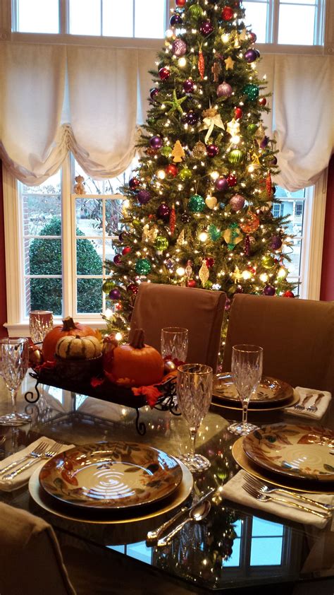 A Happy Mix Of Thanksgiving And Christmas Table Decorations Decor