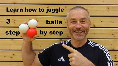 Bean bags are good for practicing the. How To Juggle 3 Balls Cascade